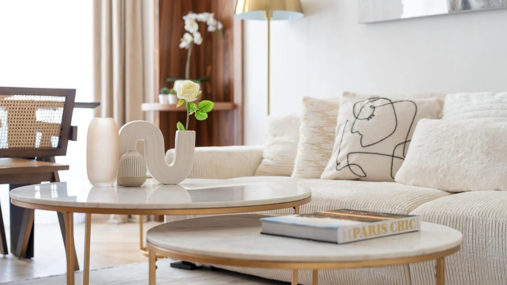 Stunning 2 Bedroom At Montparnasse Paris Apartment
