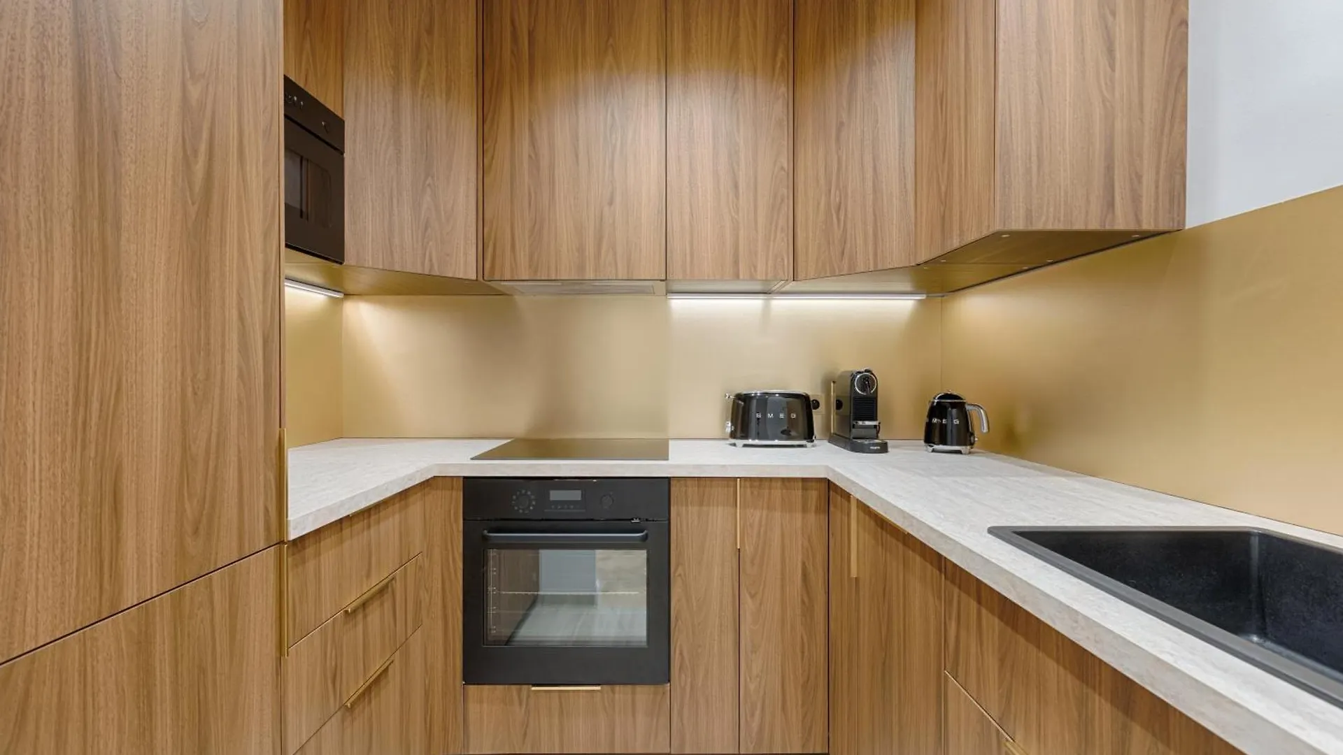 Stunning 2 Bedroom At Montparnasse Paris