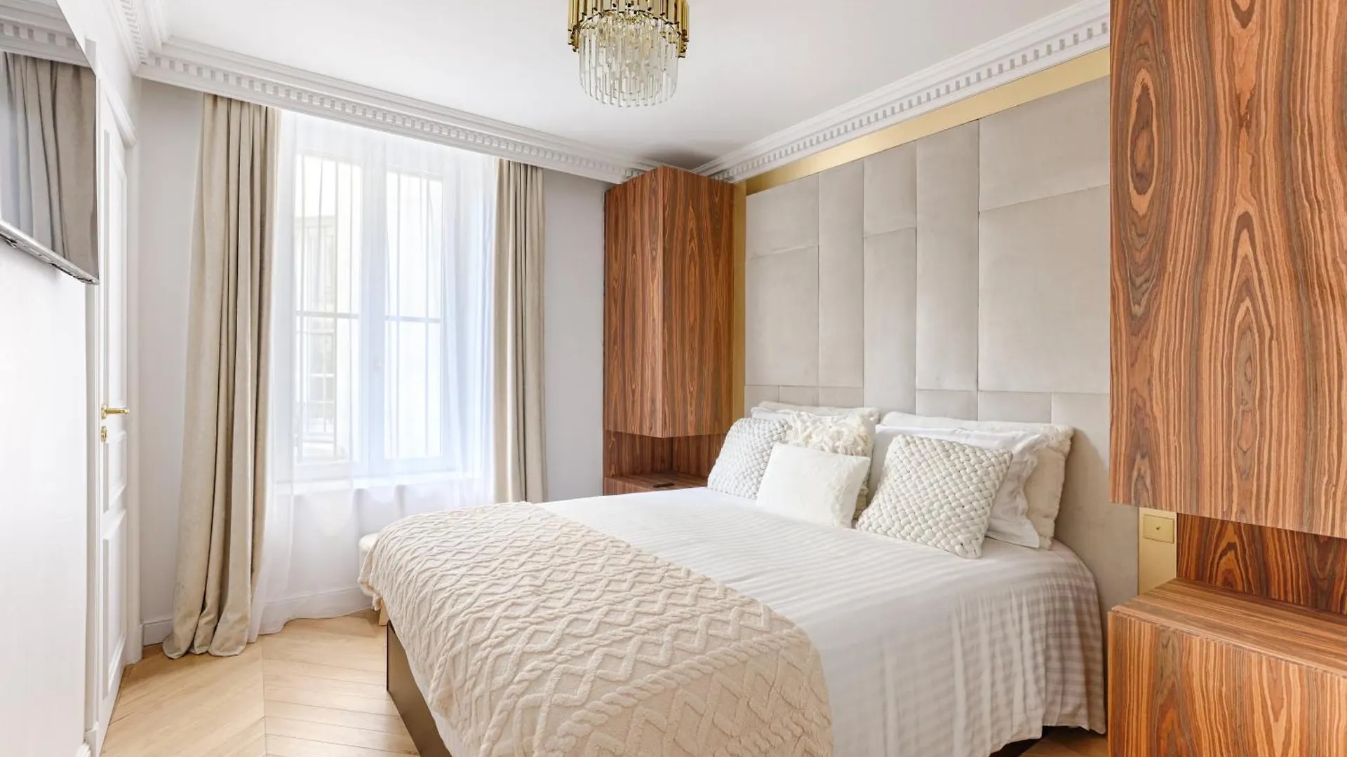 Apartment Stunning 2 Bedroom At Montparnasse Paris